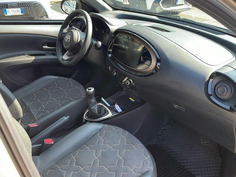 Toyota Aygo X 1.0B (72 CV) Lounge