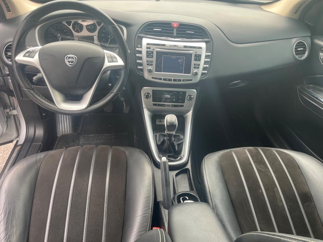 Lancia Delta 1.4 T-Jet 120 CV Oro