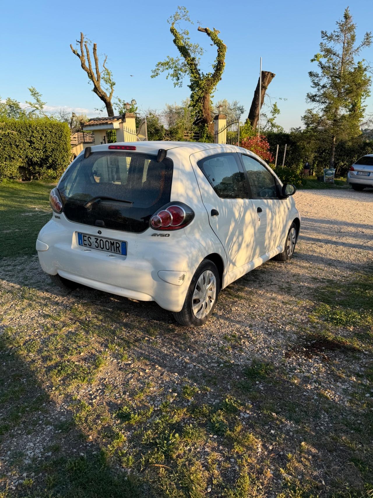 Toyota Aygo 1.0 12V VVT-i 5 porte Lounge Connect MMT