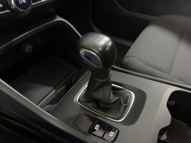 VOLVO XC40 T2 Momentum Core