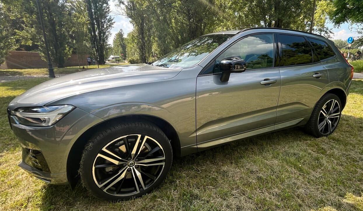 Volvo XC 60 XC60 B4 (d) AWD Geartronic R-design