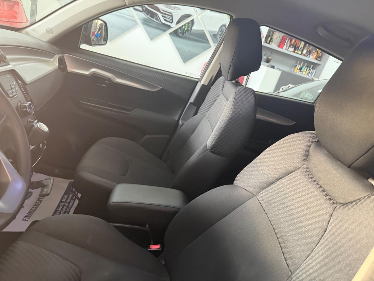 Mahindra KUV100 1.2 VVT K6+
