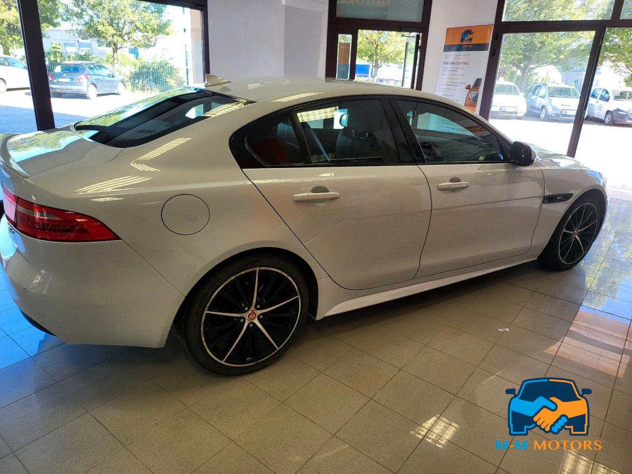 Jaguar XE Berlina XE 2.0d R-Sport 180cv auto