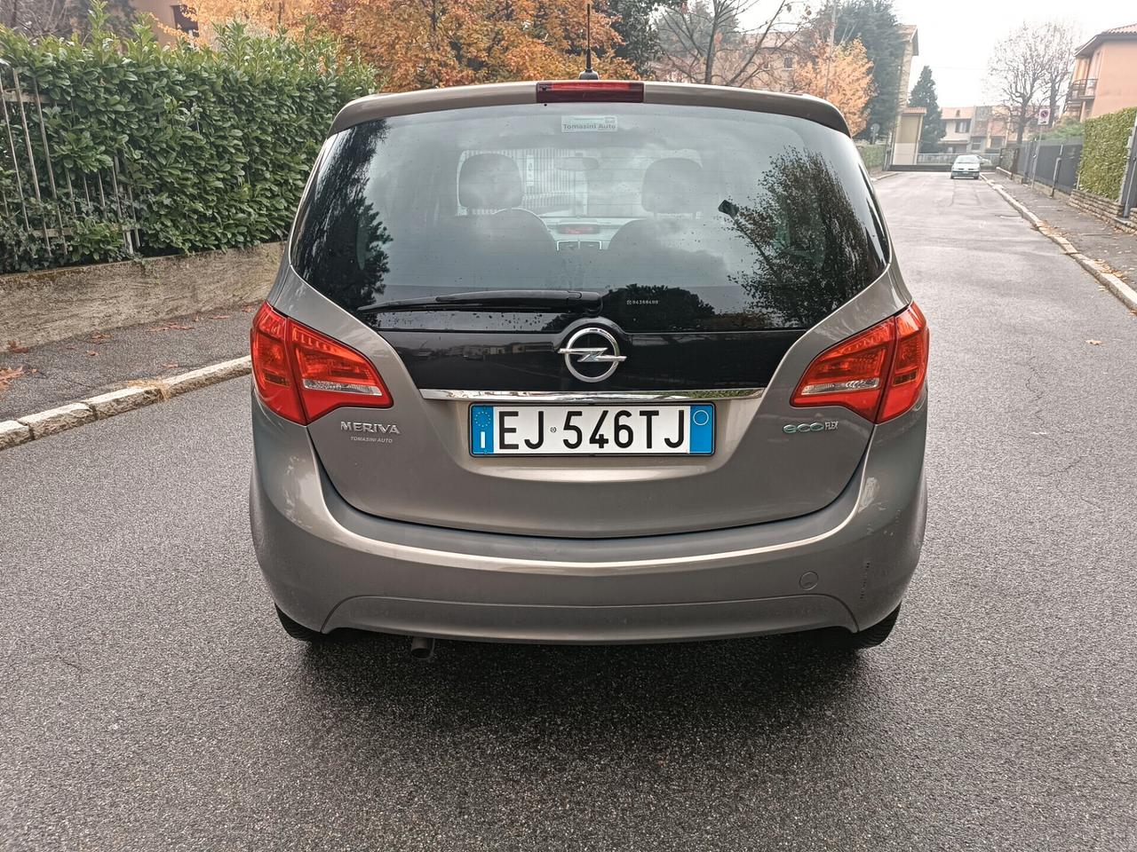 Meriva - 1.3 CDTI 95CV . uniprop Cosmo ---neopatentati-----