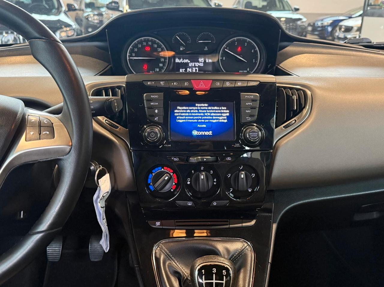 Lancia Ypsilon 1.3 MJT 16V 95 CV 5 porte S&S Opening Edition