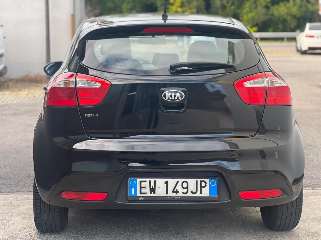Kia Rio 1.2 benzina - adatta anche a neopatentati