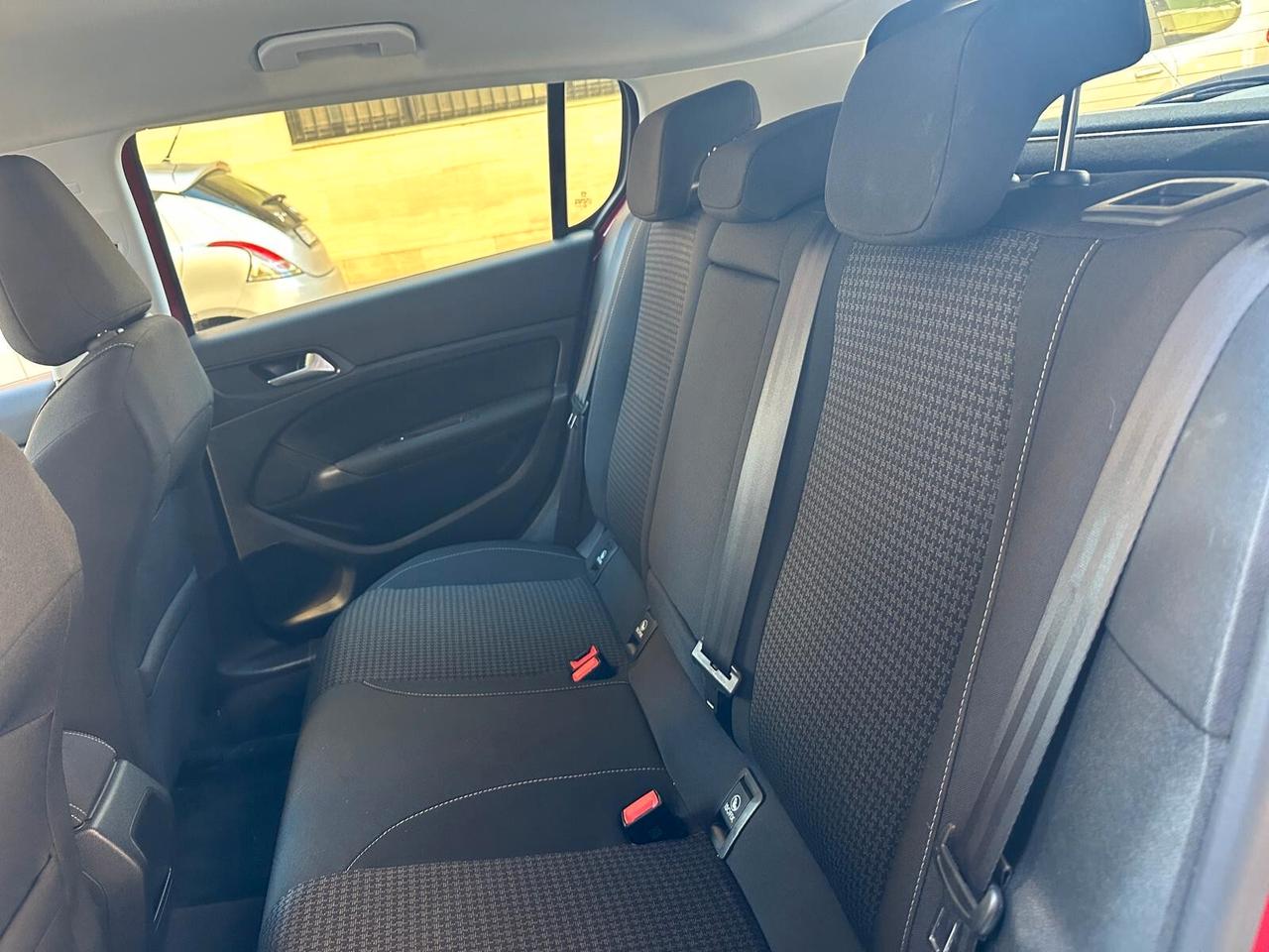 Peugeot 308 Berlina 1.5 130CV Allure