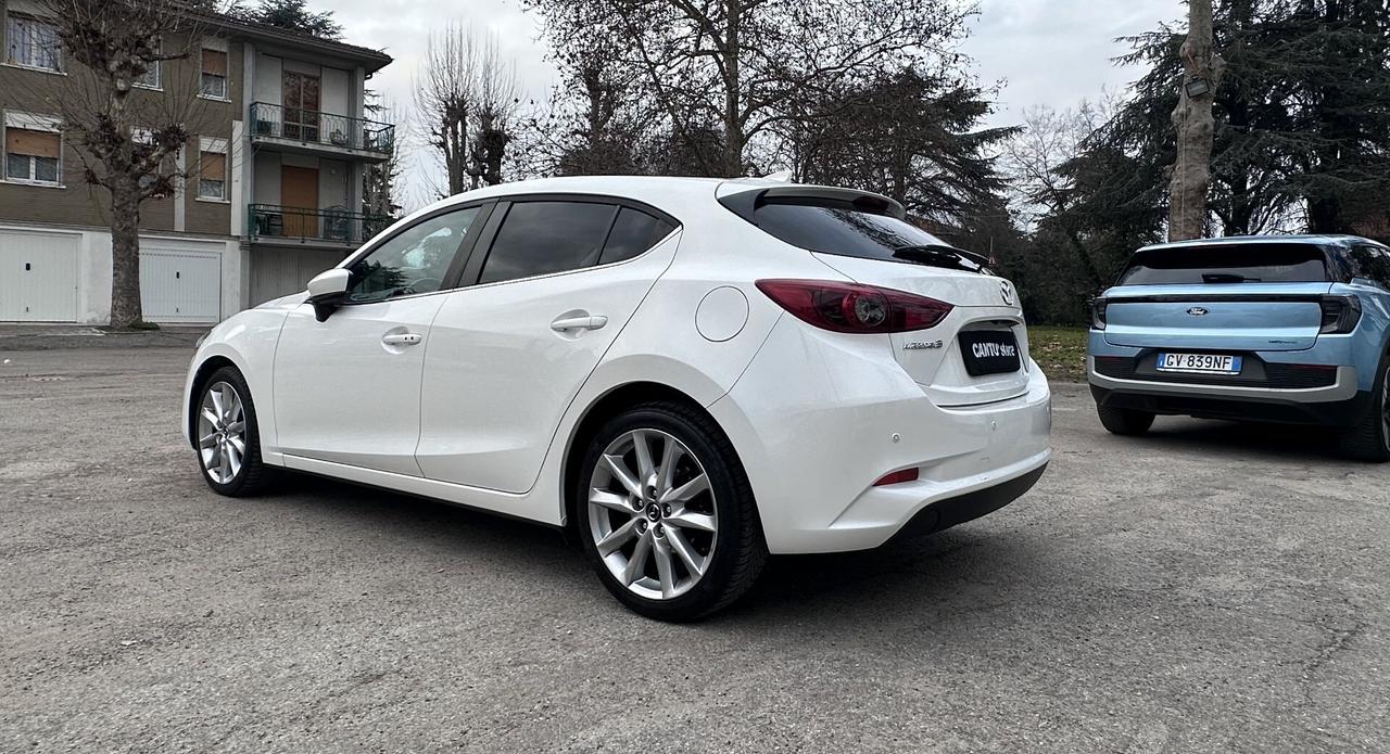 Mazda3 1.5 Skyactiv-D Exceed