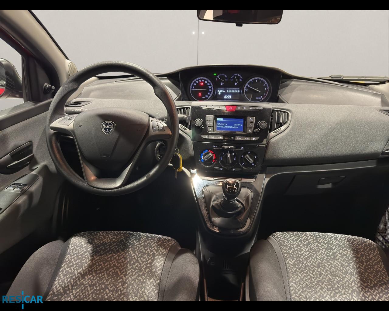 LANCIA Ypsilon 1.0 firefly hybrid Silver s&s 70c