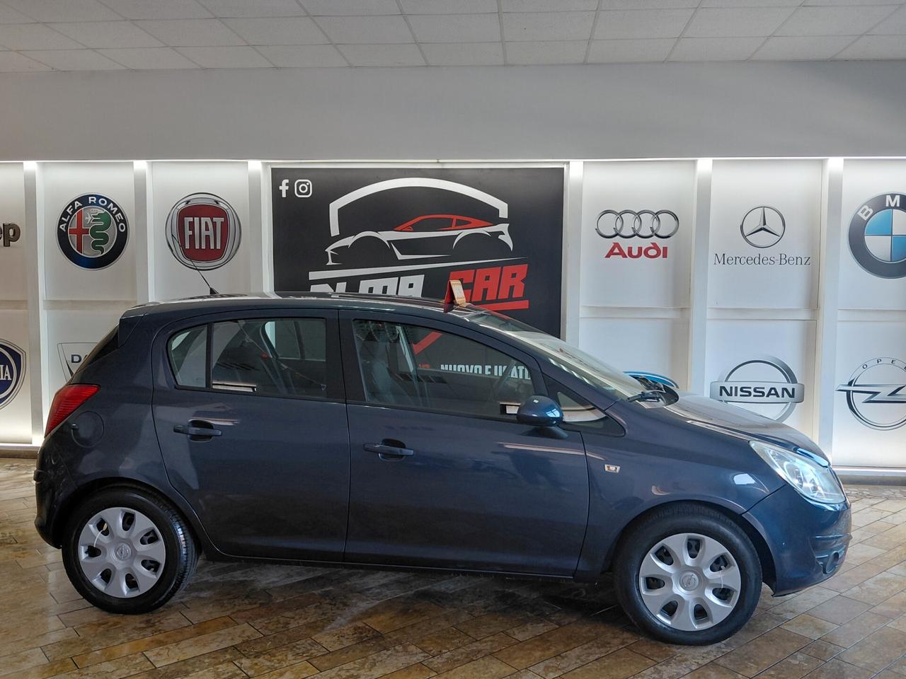 Opel Corsa 1.2 5 porte soli 118000 km