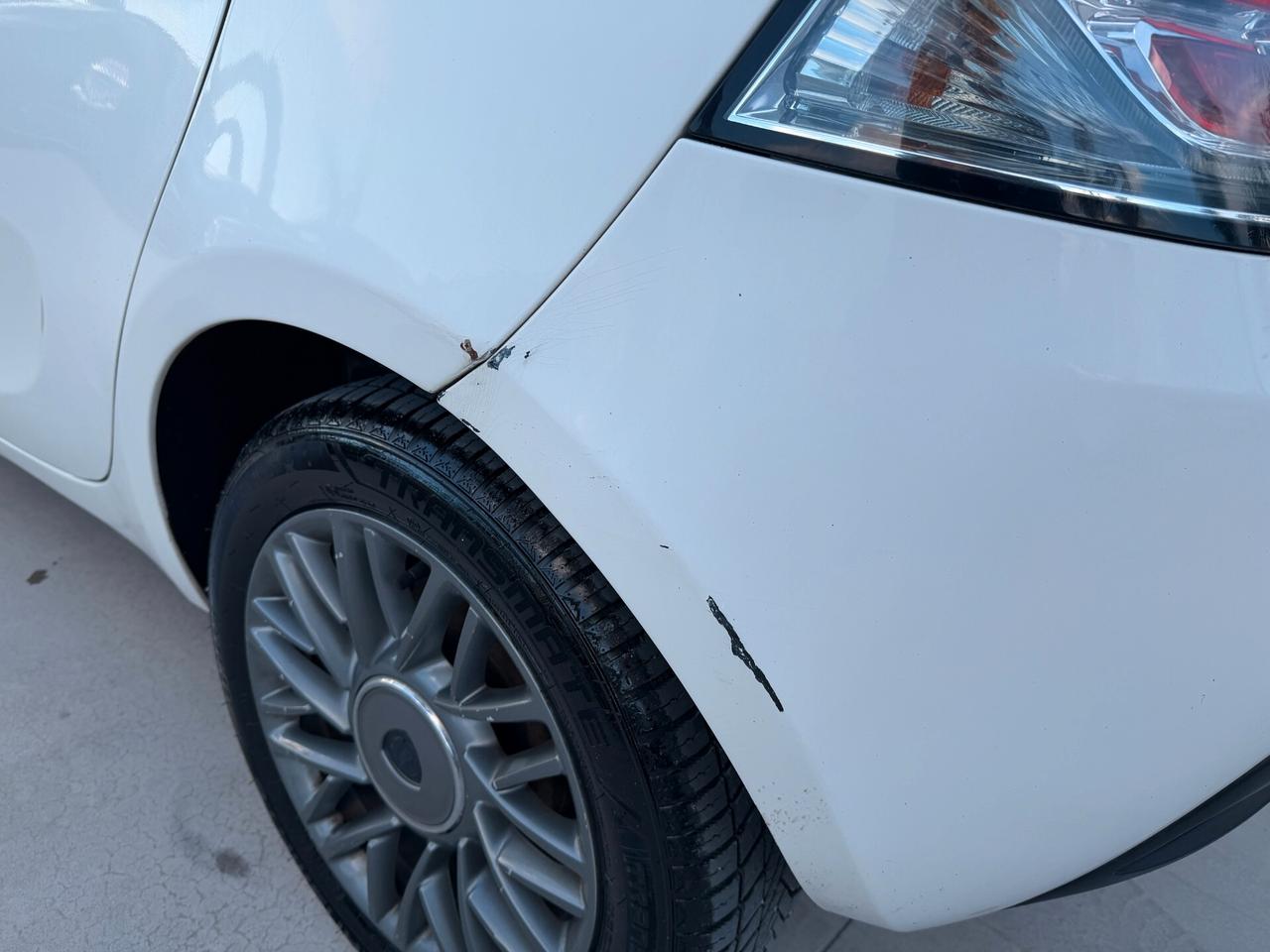 LANCIA YPSILON 2012 1.2 BENZINA 69 CV *TAGLIANDATA