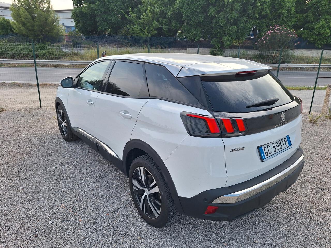 Peugeot 3008 BlueHDi 130 S&S Allure