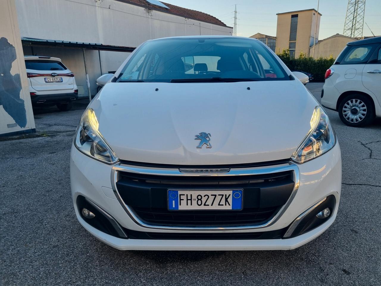 Peugeot 208 PureTech 82 5 porte Allure