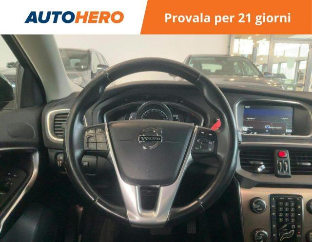 VOLVO V40 Cross Country D2 1.6 Powershift Momentum