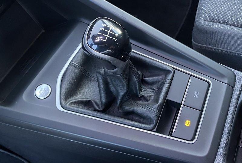 Volkswagen Golf 8 2.0 TDI LIFE 115CV