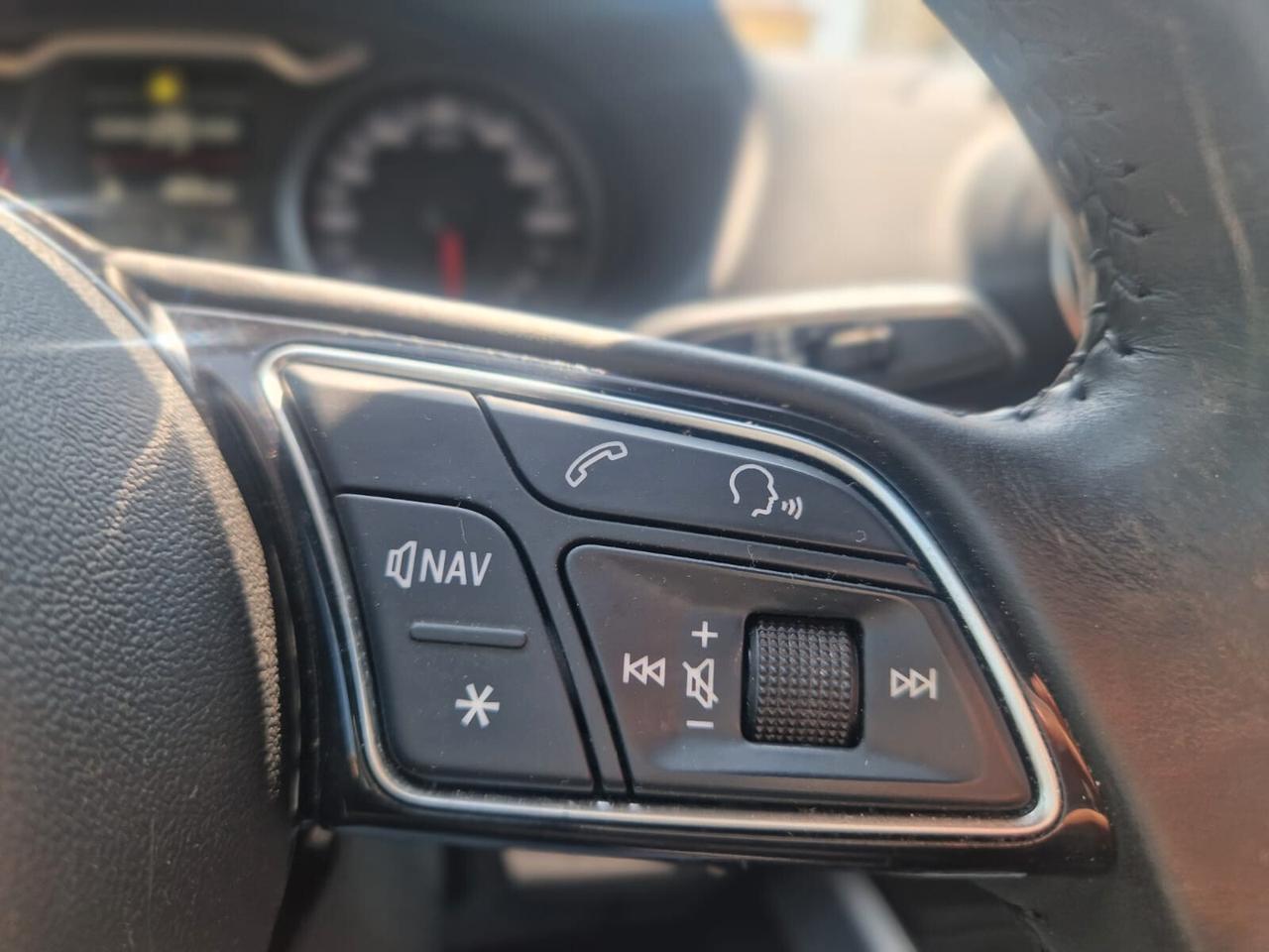 Audi Q2 30 TDI S tronic Business