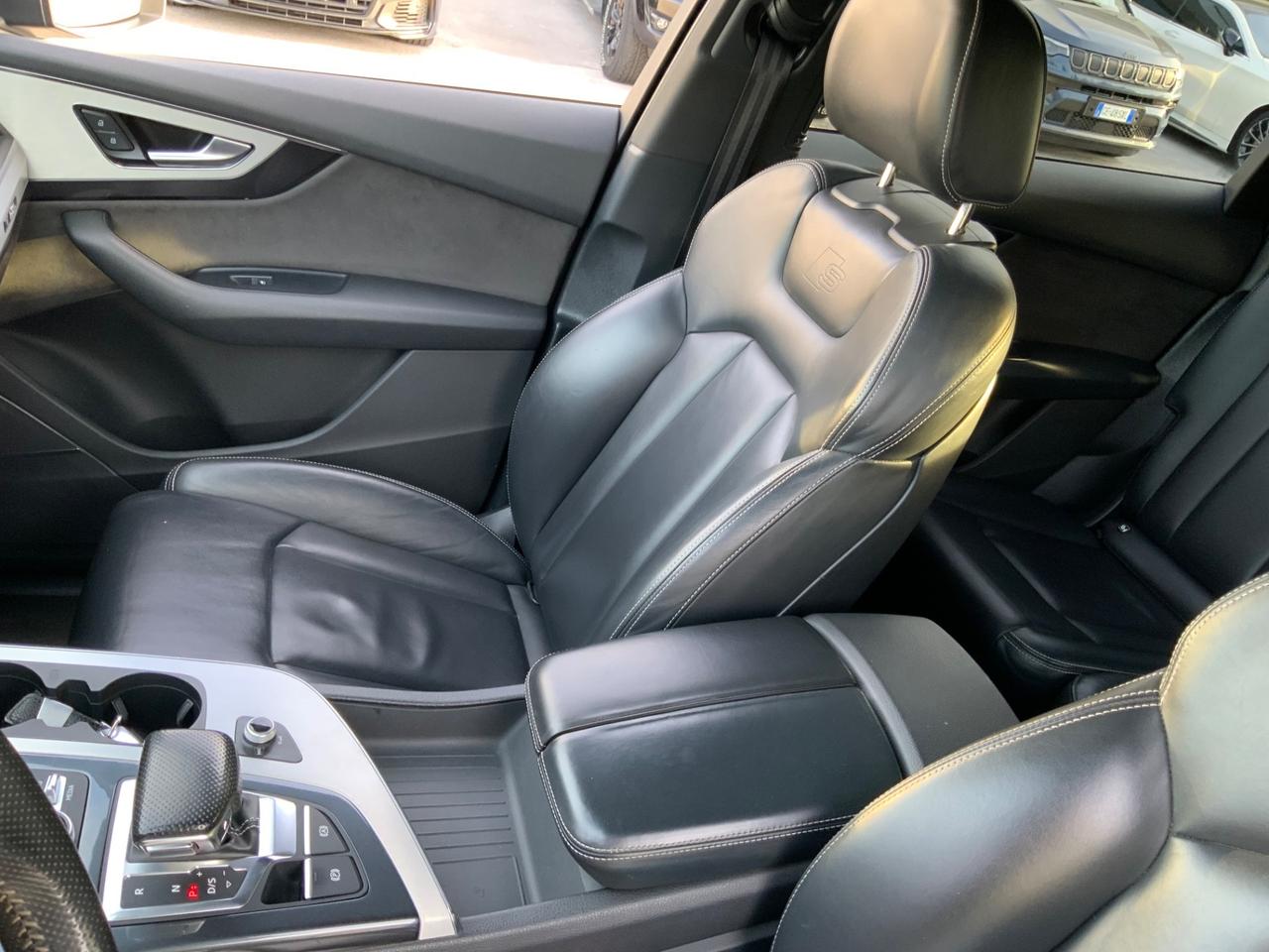 Audi Q7 3.0 TDI 272 CV quattro tiptronic Business Plus S LINE.TETTO.7POSTI.RUOTE POST STERZANTI