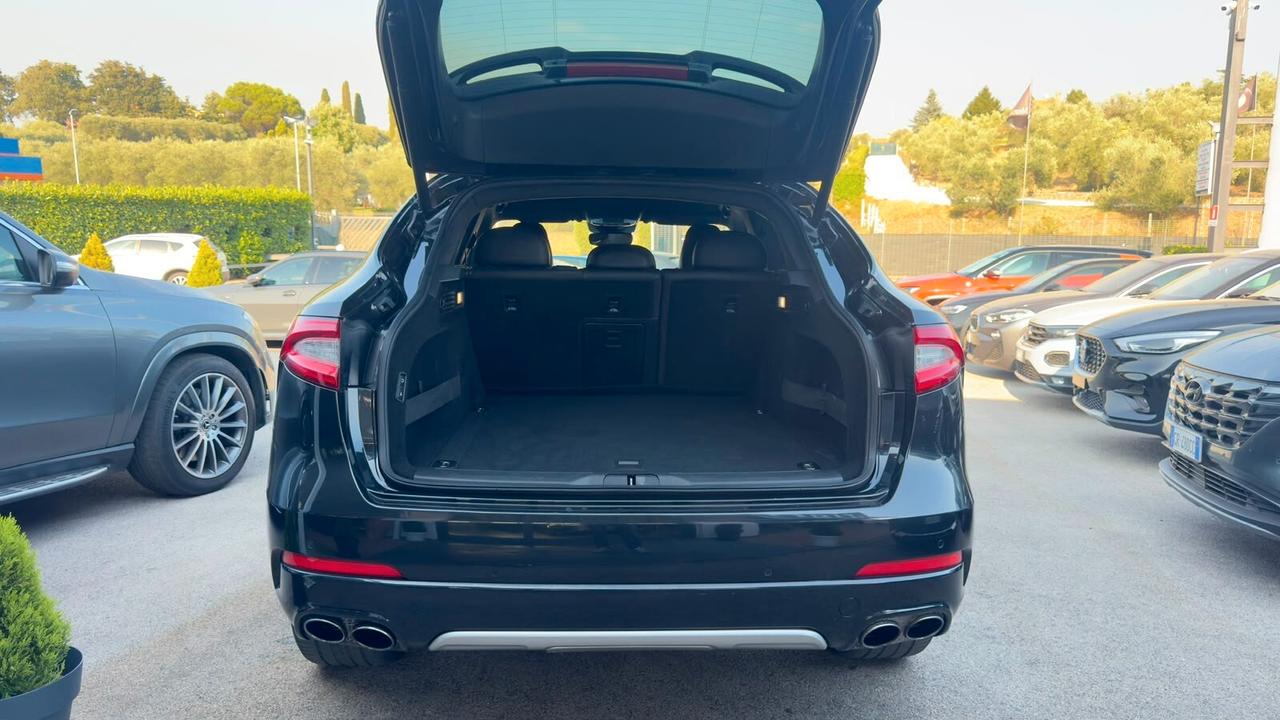 Maserati Levante V6 430 CV S AWD Granlusso