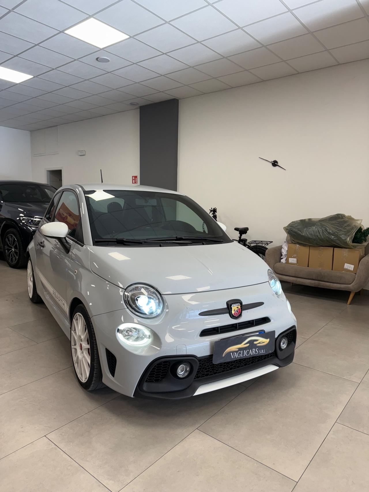Abarth 595 1.4 Turbo T-Jet 180 CV Esseesse