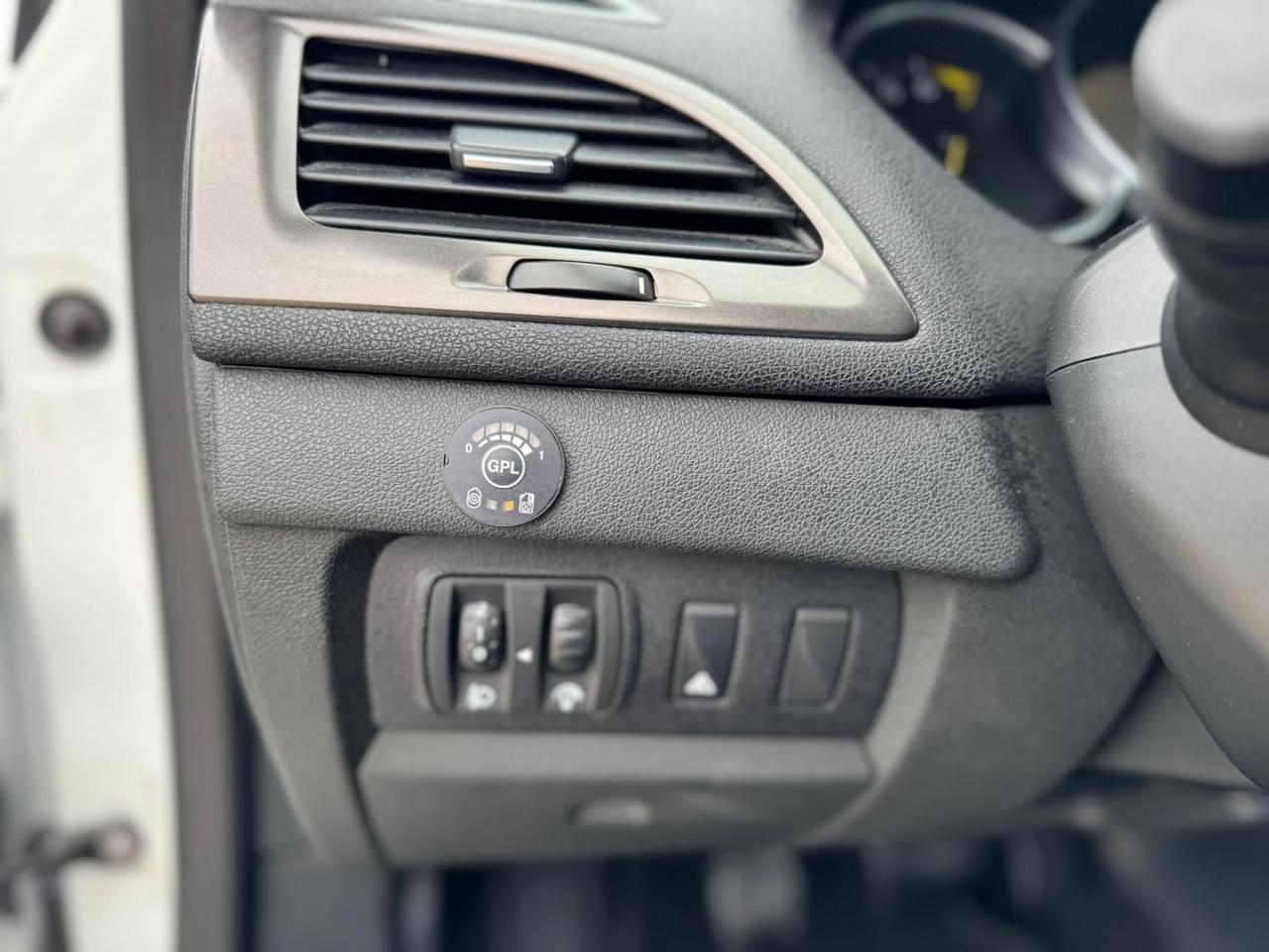 Renault Mégane 1.6 GPL Wave NEOPATENTATI