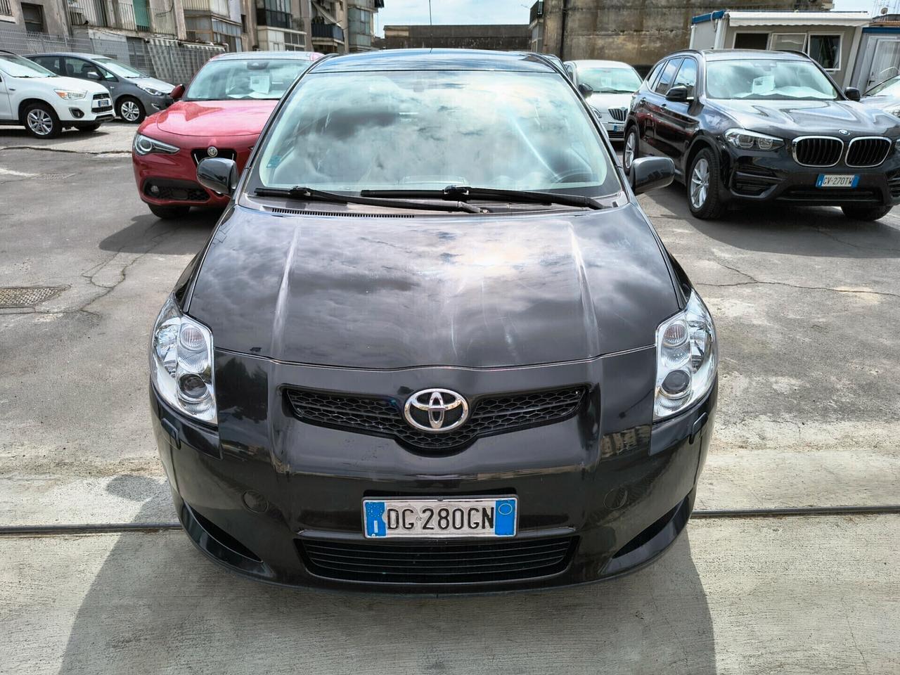TOYOTA AURIS DIESEL 90.000 KM UNICOPROPRIETARIO