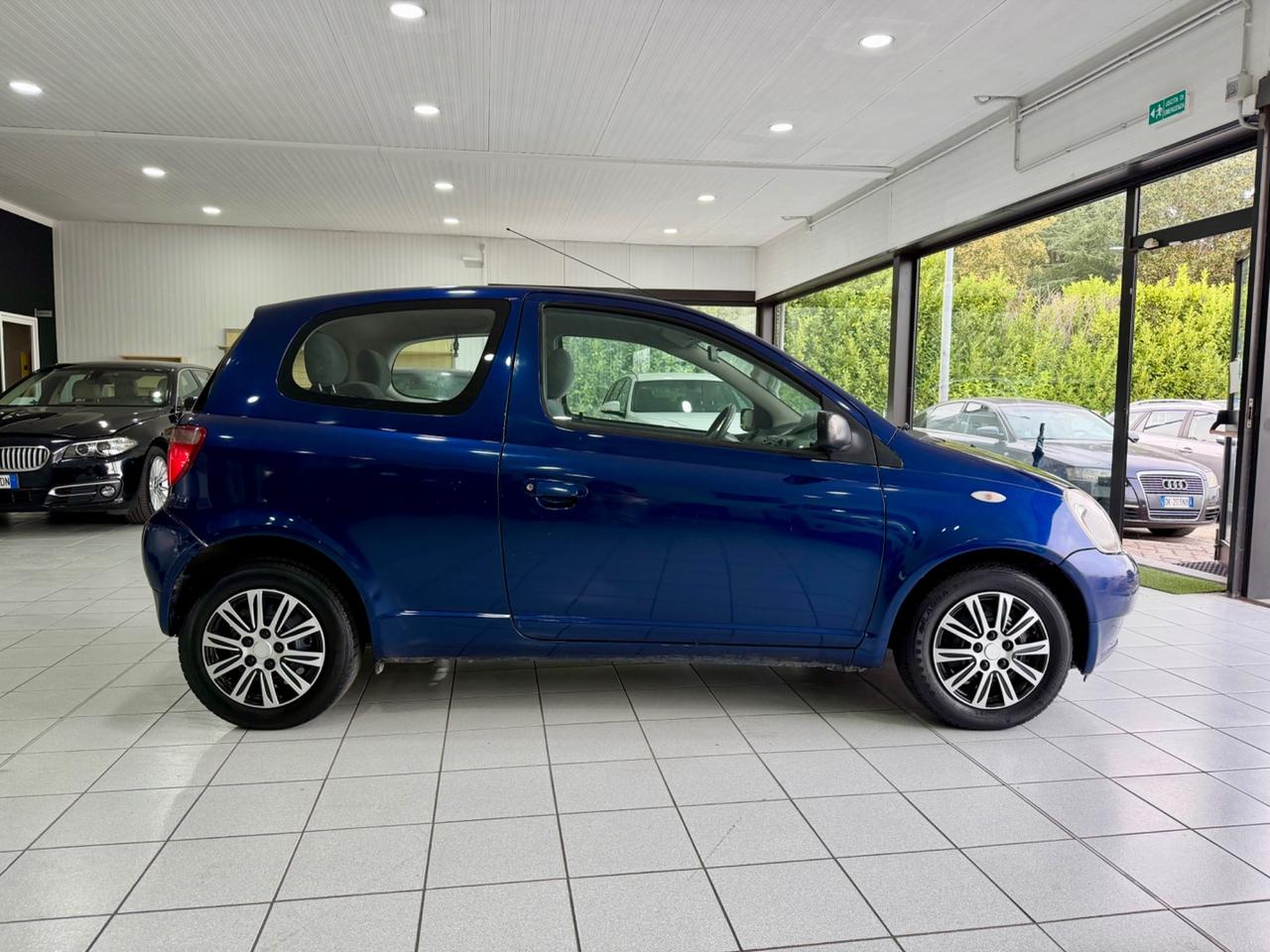 Toyota Yaris 1.0i 16V cat 3 porte Sol