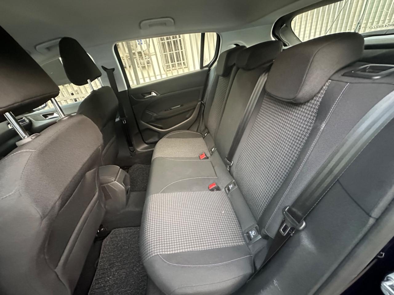 Peugeot 308 BlueHDi 100 S&S Business 2020 108.000