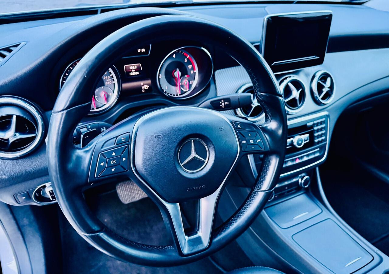 Mercedes-benz GLA 200 CDI Automatic Premium