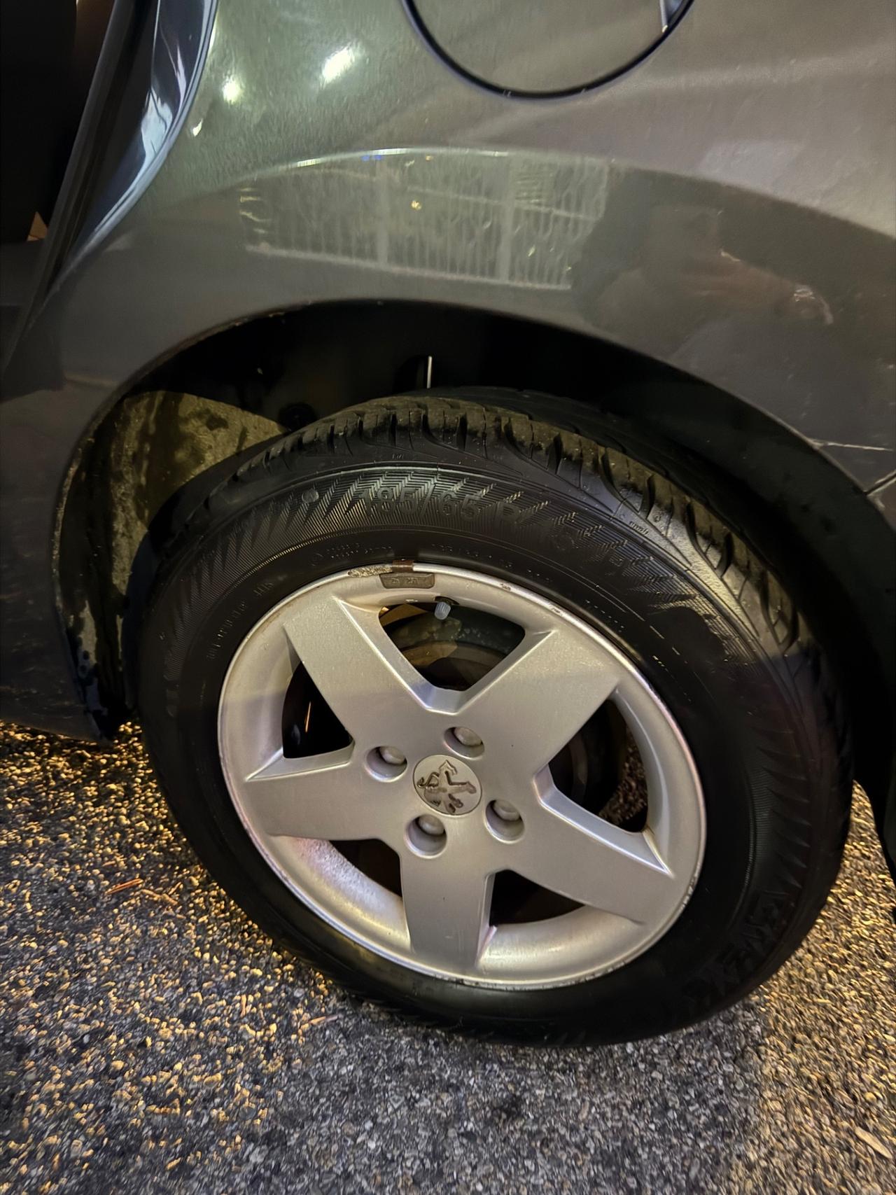 Peugeot 207 1.4 8V 75CV SW X Line ECO GPL