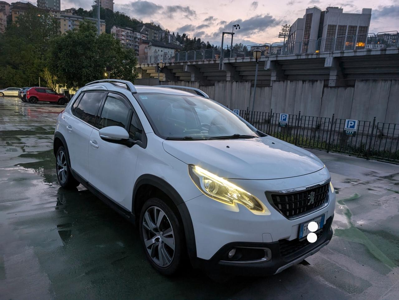 Peugeot 2008 BlueHDi 120 S&S Black Matt