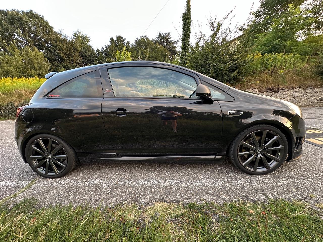 Opel Corsa 1.6 T 210CV 3 porte Nürburgring Edition OPC - 2013