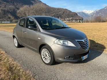 LANCIA Y BENZINA EURO 5B TENUTA BENISSIMO PERFETTA