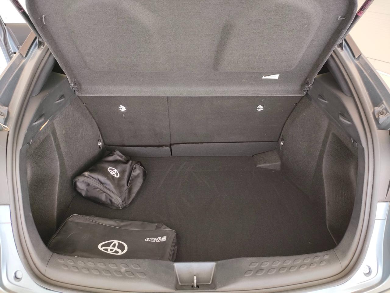 TOYOTA C-HR I 2020 - C-HR 1.8h Active e-cvt
