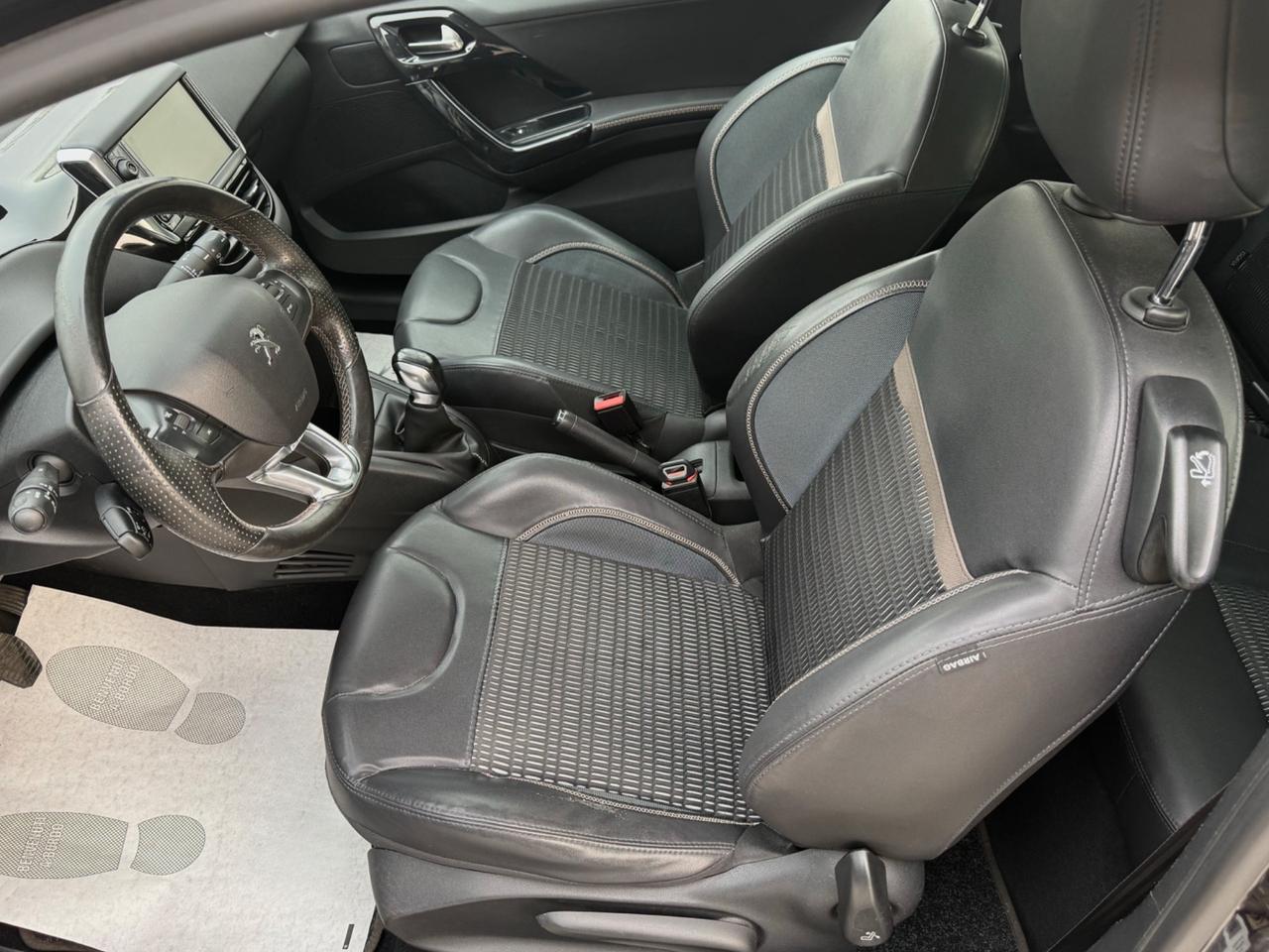 Peugeot 208 1.2 VTi 82 CV 3 porte Allure