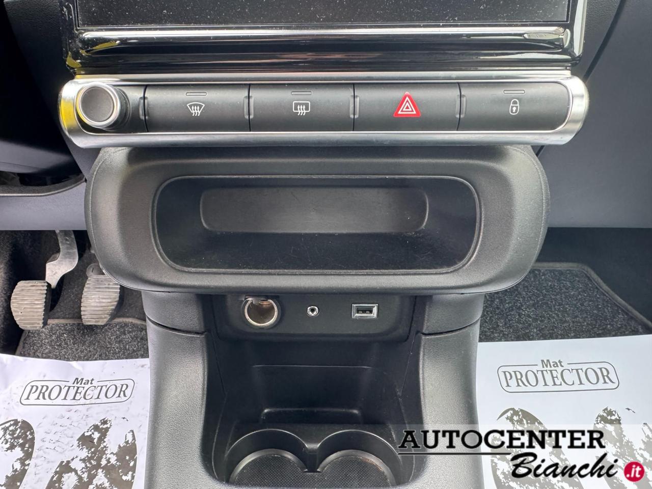 Citroen C3 1.2 puretech Shine 82cv