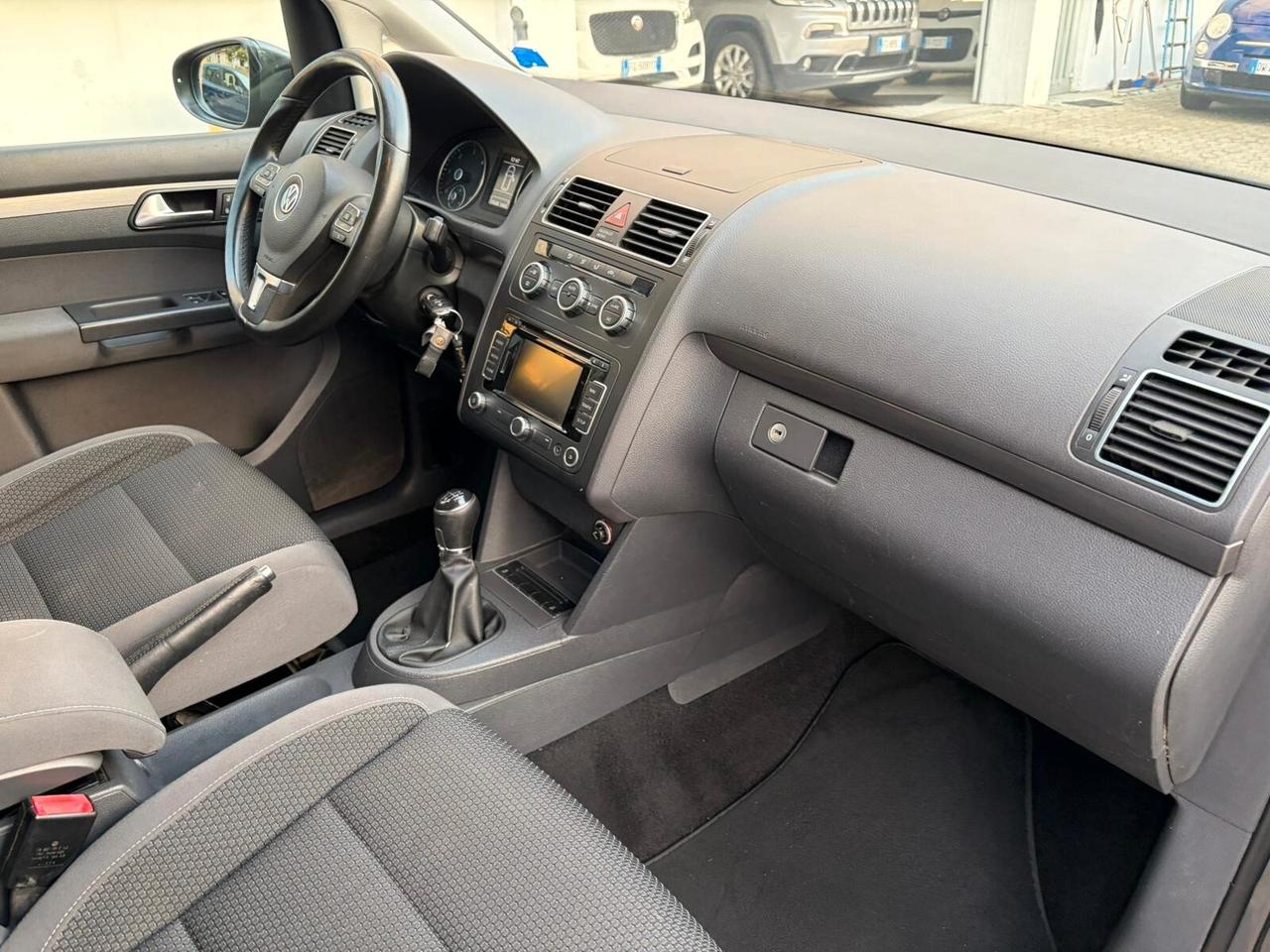 Volkswagen Touran 1.6 TDI Trendline*7POSTI*EURO5