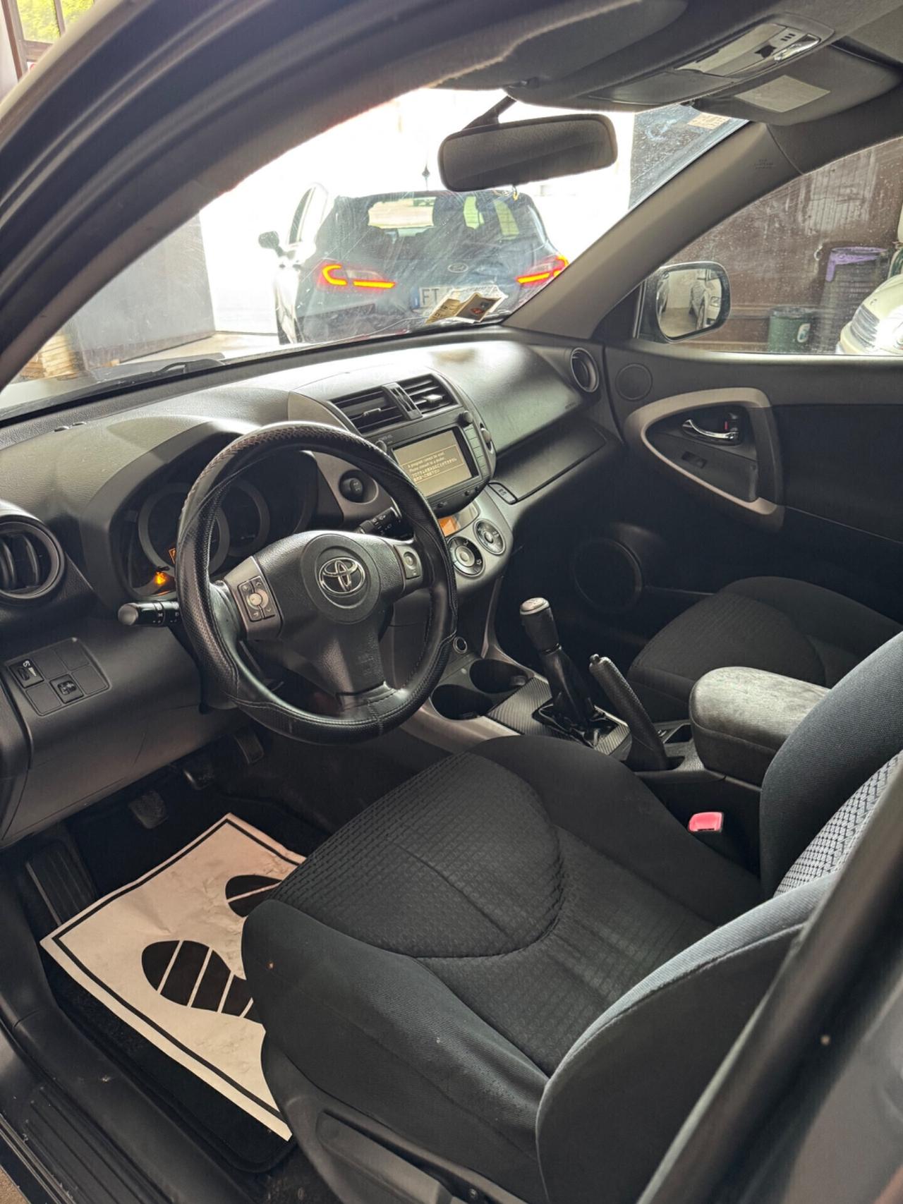Toyota RAV 4 RAV4 Crossover 2.0 Sol