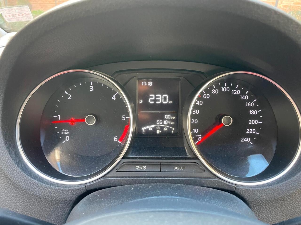 Volkswagen Polo V 2014 5p 1.4 tdi Comfortline 75cv