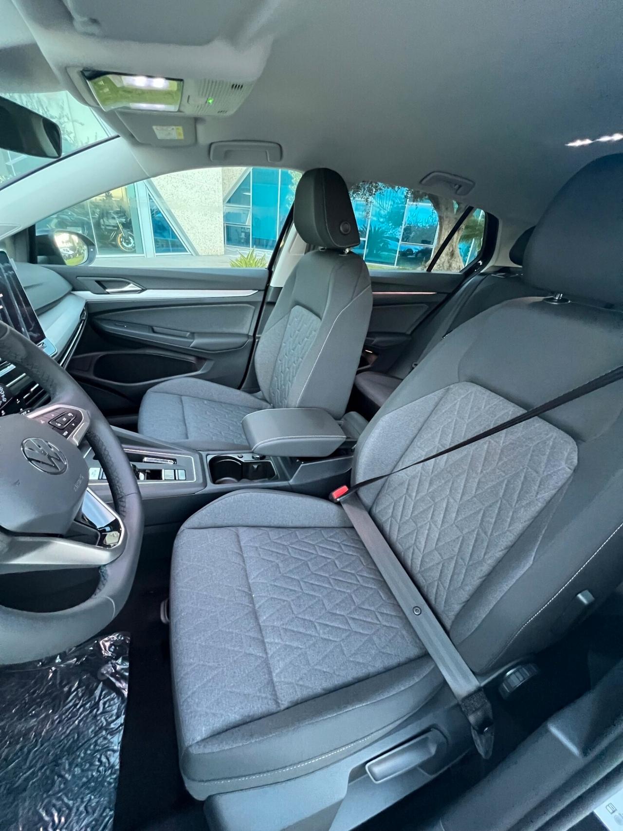 Volkswagen Golf 1.5 TSI eHybrid DSG Style possibilità noleggio no scoring