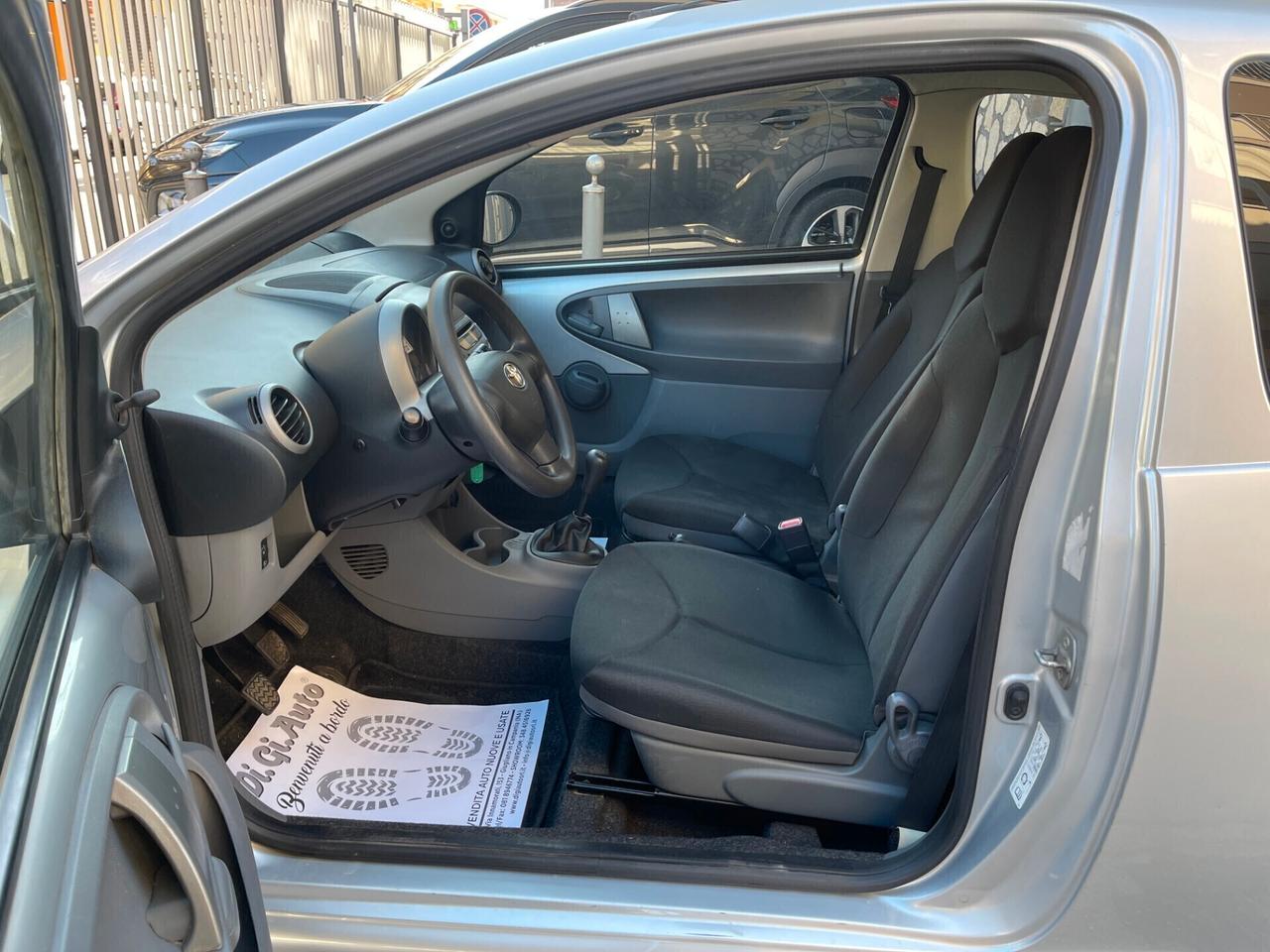 Toyota Aygo 1.0 12V VVT-i Connect