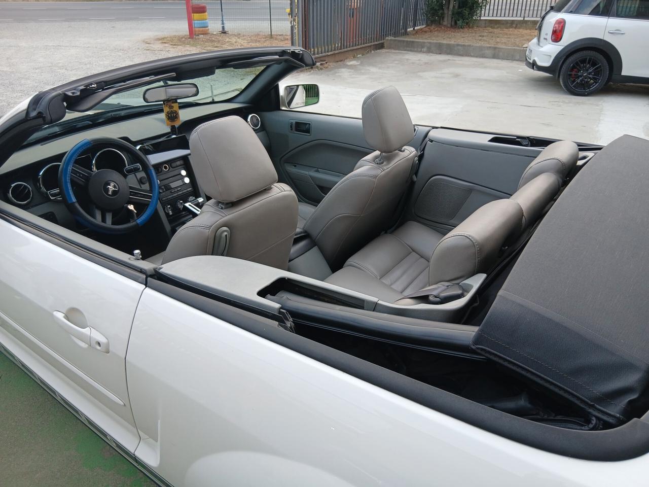 Ford Mustang Convertible 4.0 v6 2009