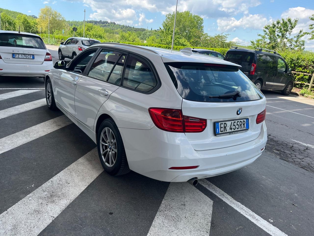Bmw 318 318d Touring Business automatico 2013 2.0 DIESEL