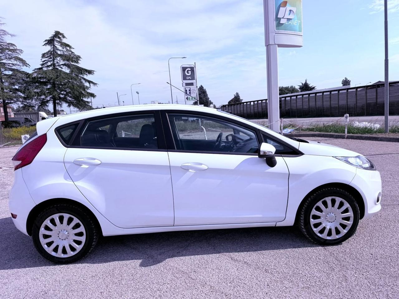 Ford Fiesta Fiesta+ 1.4 5 porte Bz.- GPL