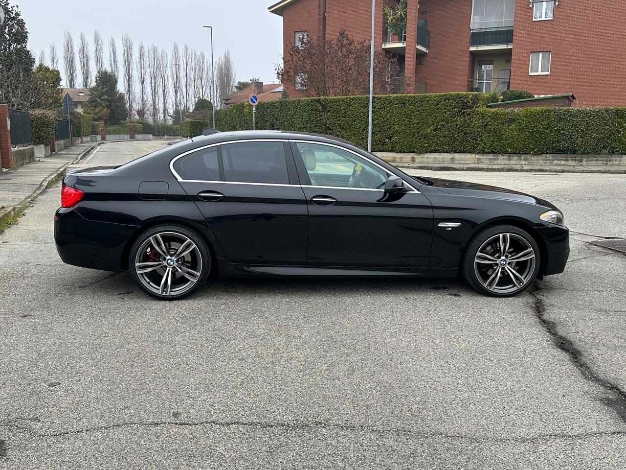 Bmw 520 520d Msport cambio automatico 8 rapporti