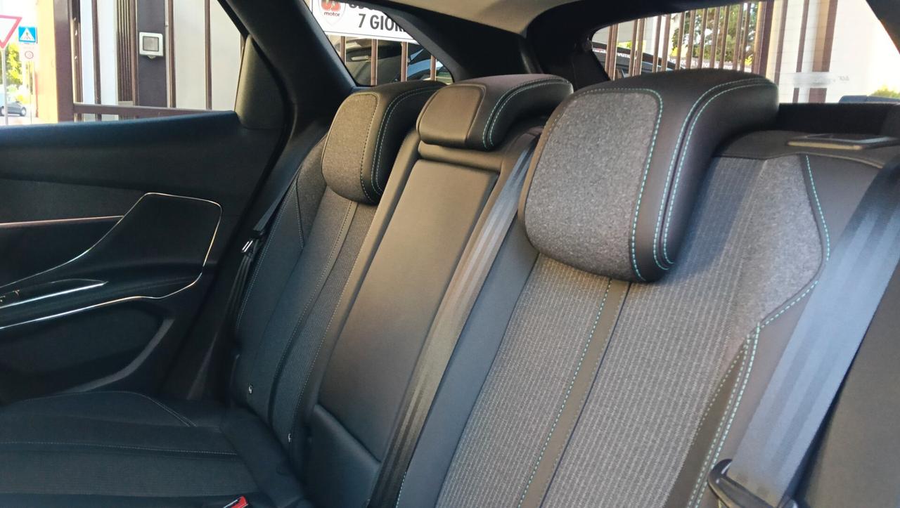 PEUGEOT 3008 ALLURE PACK- PREZZO PROMO!
