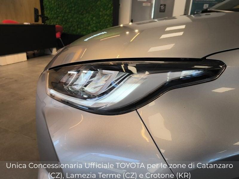 Toyota Yaris Hybrid Trend MY22