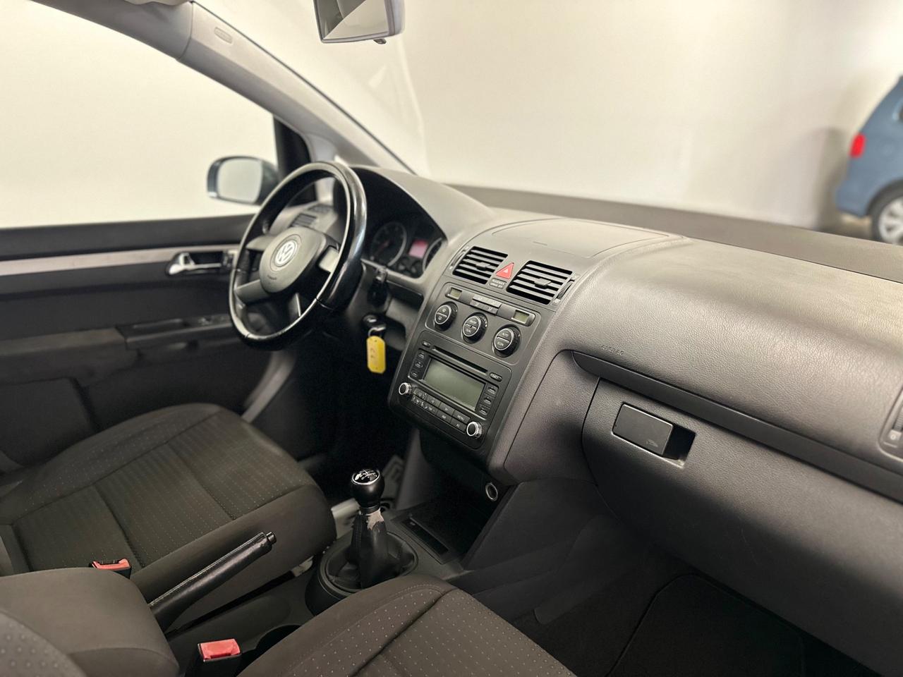 Volkswagen Touran 2.0 16V TDI Trendline 7 POSTI