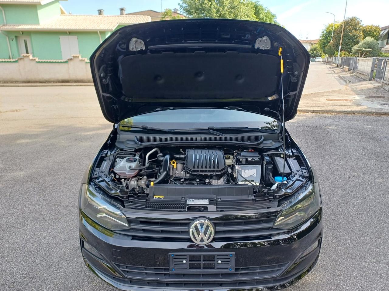 Volkswagen Polo 1.0 MPI 65 cv 5 porte Trendline BMT