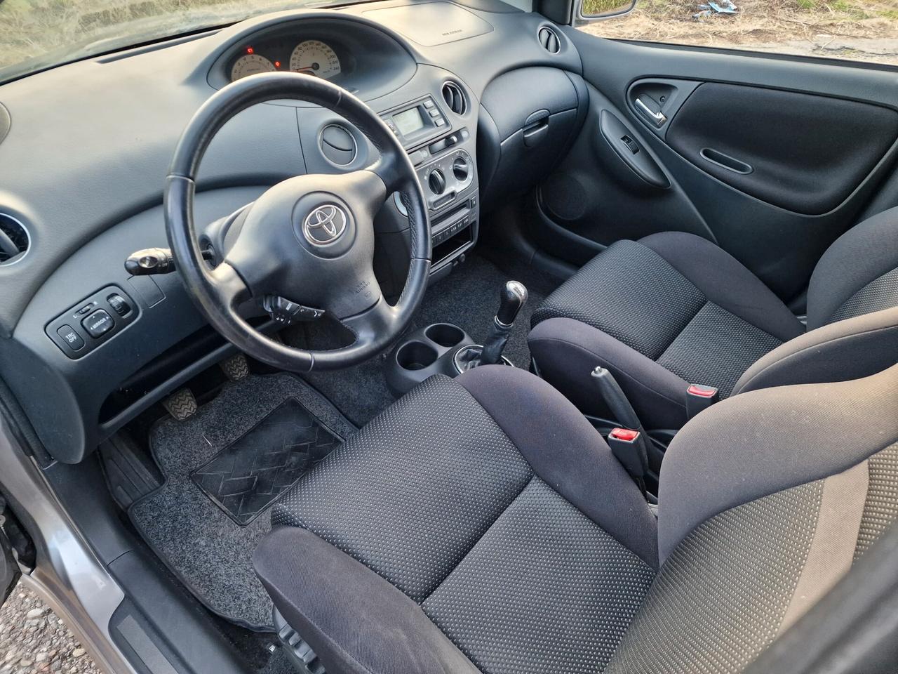 Toyota Yaris 1.5i 16V TS