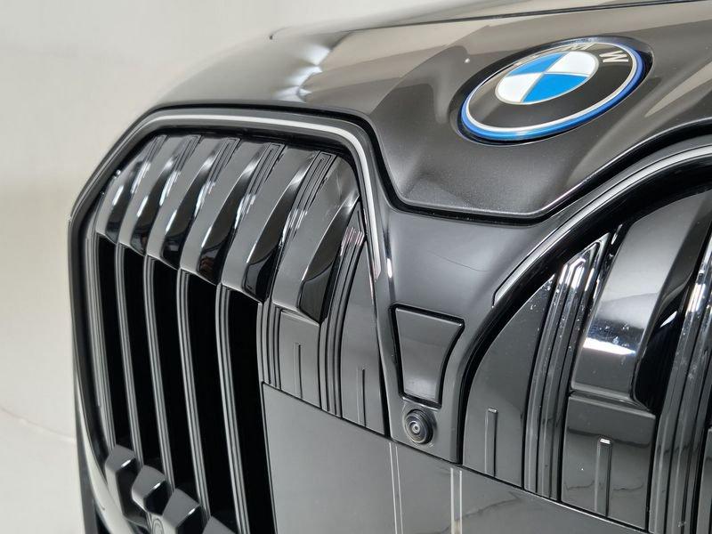 BMW Serie 7 G70 i7 xdrive60 MSport